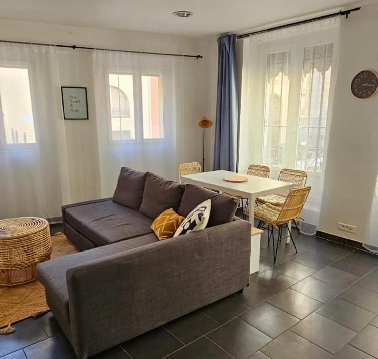 Apartment Les 6 Phoceens